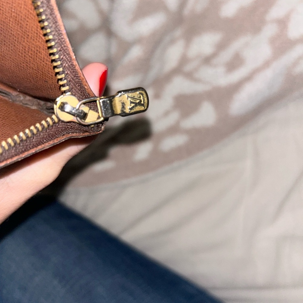 Used LV Key Pouch - Picture 5 of 8